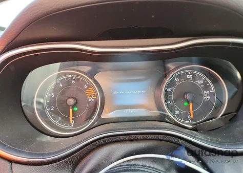 2019 Jeep Cherokee Limited from USA, damaged, VIN 1C4PJLDB1KD183820